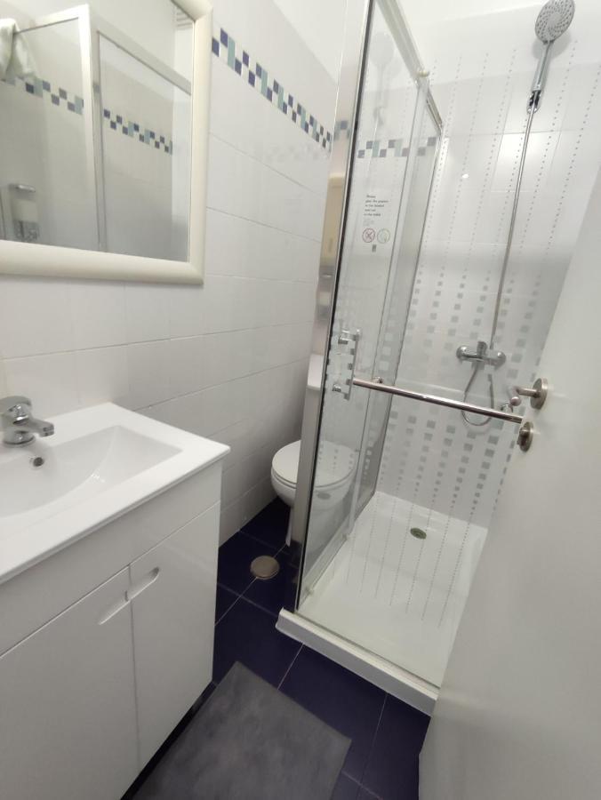 Theorynomadrooms Al Lisboa-Republica Casa de hóspedes